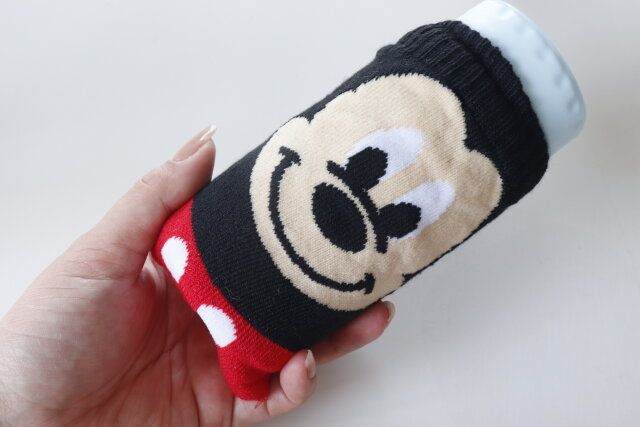 ダイソー のびるニットボトルホルダー ミッキー プーさん 使用例 350ml