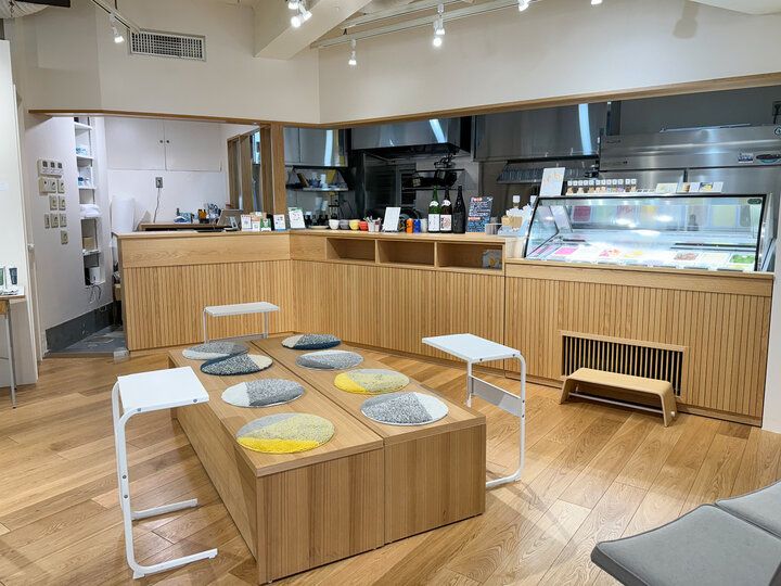 小鳥の器がキュート♪花束のように彩るアイスクリームと器に囲まれて。松陰神社前「POTPURRI」