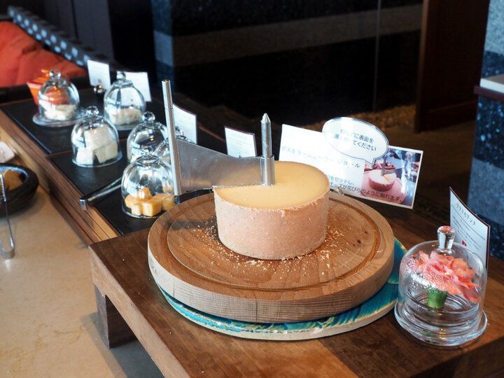 宮古島の丘に佇む楽園♪ 絶景プール付スイートで心と体を解き放つ「シギラベイサイドスイート アラマンダ」