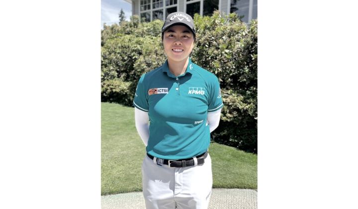 「この度…」23歳・人気女子プロゴルファー、新しい契約を締結！