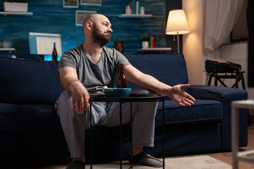 スタジアムで感じる嫉妬と羨望：理想のカップル像