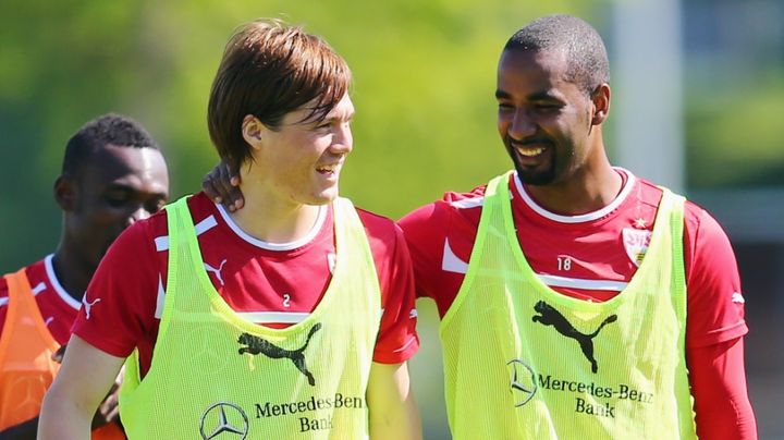 来日のシュトゥットガルト、酒井高徳との再会を果たしていた名物用具係さんとは