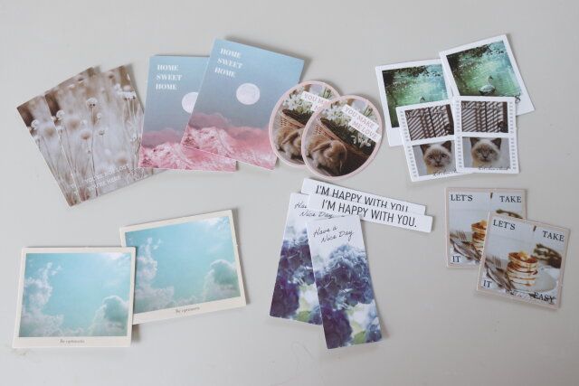 セリアのチェック風フレークシール 写真ミックス18枚入