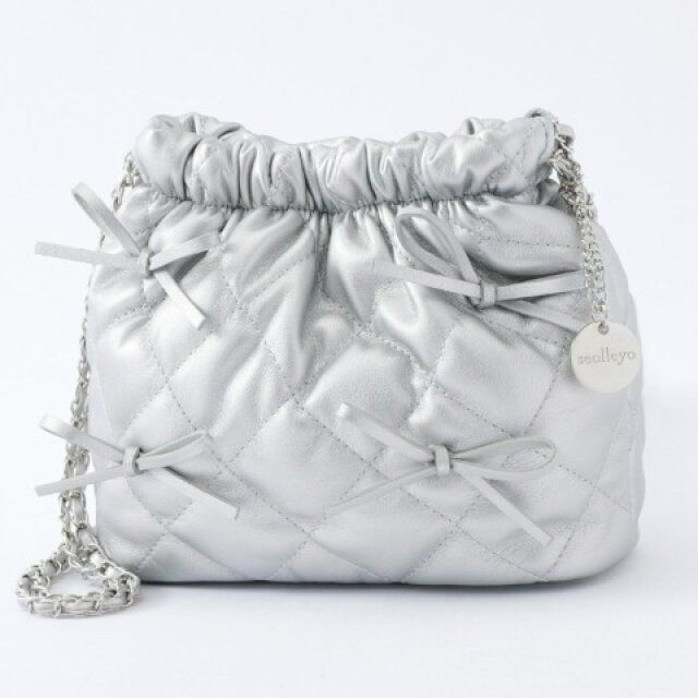 しまむらのリボンショルダーバッグ