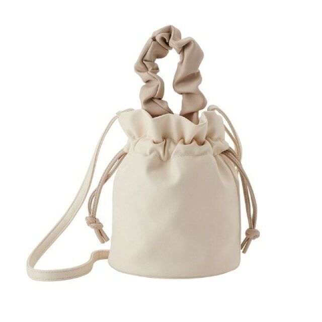 しまむらの巾着バッグ