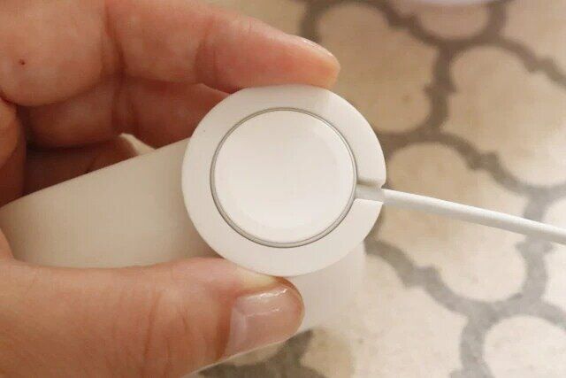 ダイソー アップルウォッチ用充電スタンド セット方法