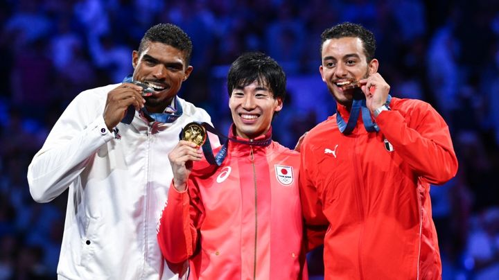 【パリ五輪】銅メダルのエジプトフェンシング選手がクリスティアーノ・ロナウドの真似をしたワケ