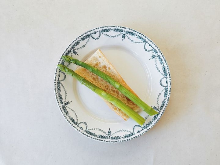 フランスの卵料理をバゲットと楽しもう！ウフマヨとアスパラのタルティーヌ【パン好きなsumire.のバゲットサンドのレシピ vol.22 〜レシピで旅するヨーロッパ〜】