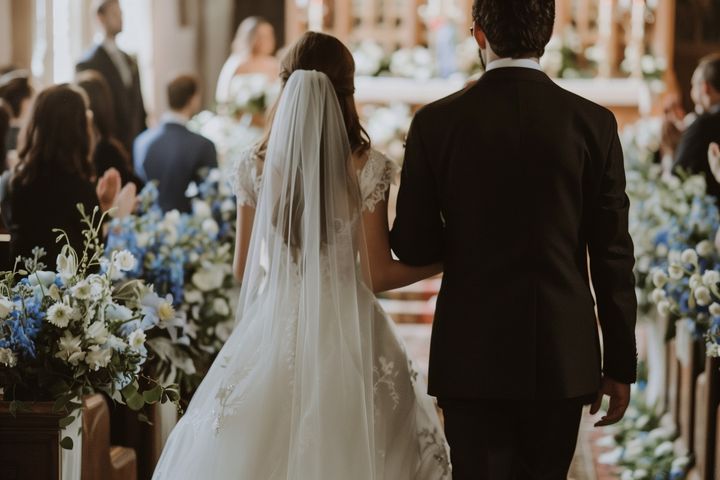 披露宴で「腹踊り」、アリですか？ ナシですか？