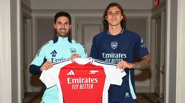 なぜアーセナルは83億円でイタリア代表DFカラフィオーリを獲得したのか 英紙「冨安健洋が最も強力な根拠を示したが…」