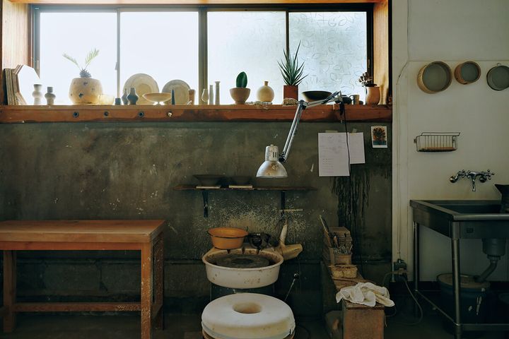 陶芸家・鮫島陽が作品づくりに使用している轆轤