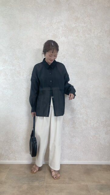 GRL楊柳シフォンシャツとスラックスコーデ