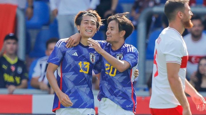 中村敬斗、久保建英に謝られた話を明かす 「ボールを奪って、ごめんな」