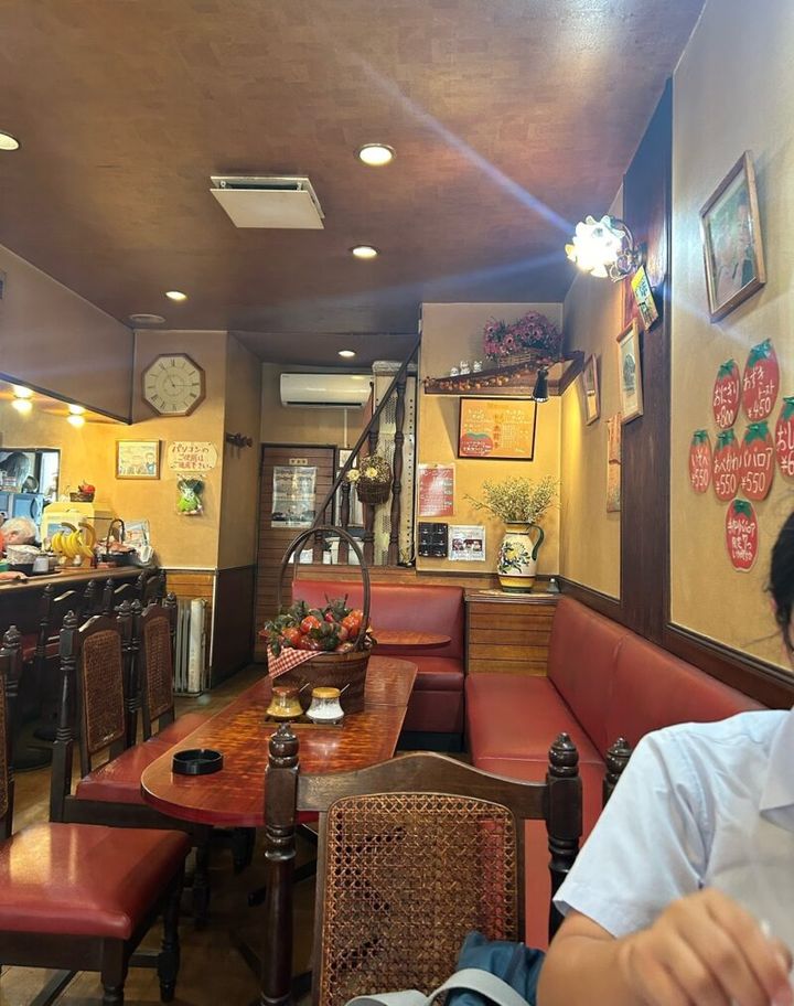 娘と喫茶店でトーク かがやき隊の中野瞳美さん