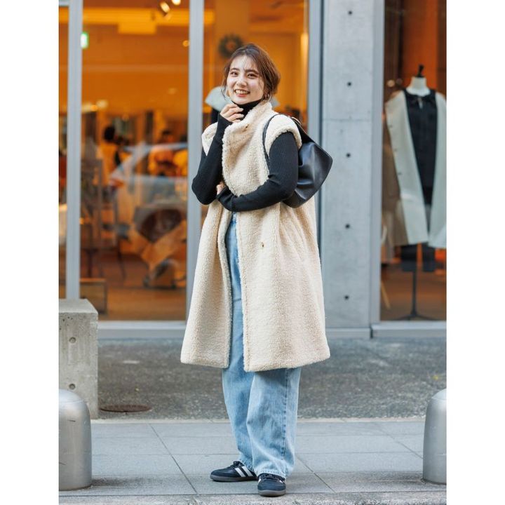 前髪がポイントのウェーブボブ