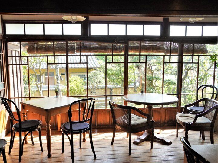 陽光まぶしい海辺の街で潮風を感じるのんびり散歩♪逗子と葉山のカフェめぐり