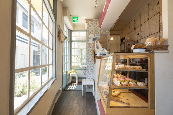 陽光まぶしい海辺の街で潮風を感じるのんびり散歩♪逗子と葉山のカフェめぐり