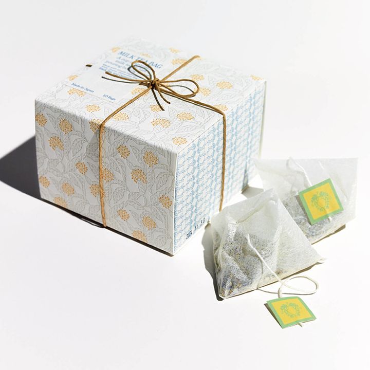 POTSの MILK TEA BAGが置かれている写真