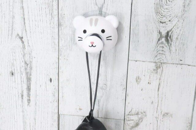 ダイソー 押すと飛び出るフック（アニマル） 鼻 使用例