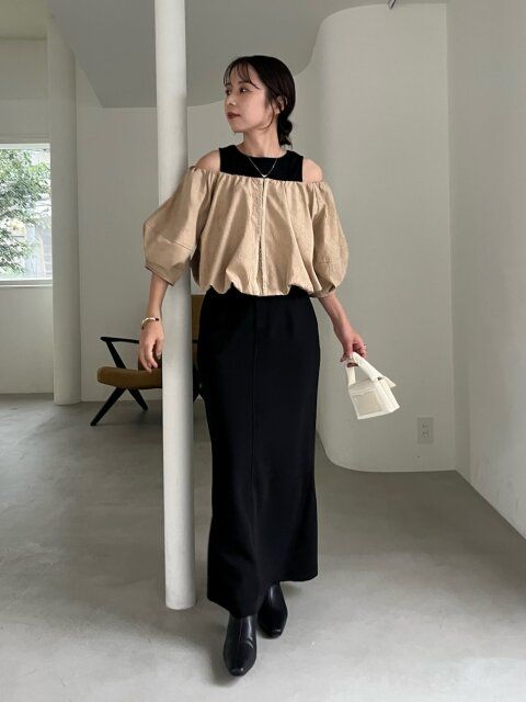 黒スカート コーディネート ブラウス