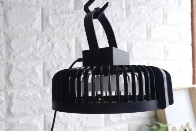 ダイソー LEDライトファン（吊り下げフック付） 吊り下げ