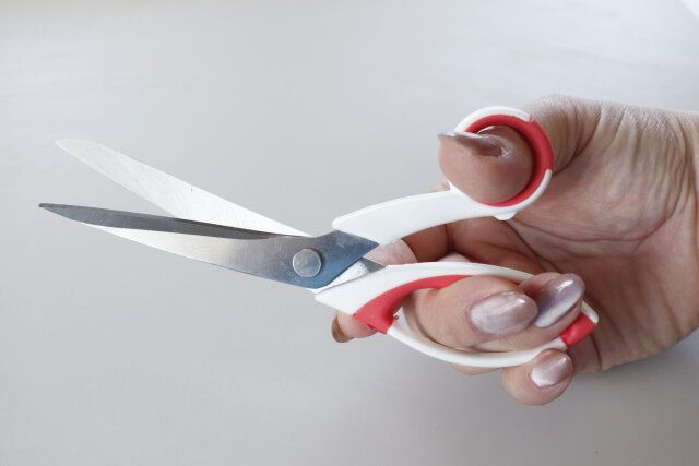ダイソー ステンレス手芸ハサミ17cm デザイン