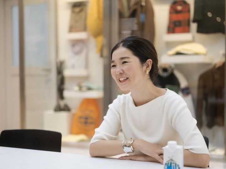 画像: 取材はビームス社のアーカイブが飾られたスペースで行われました。 出典：デミルクス ビームス