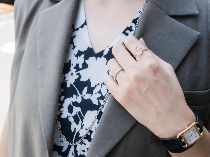 画像: リング￥308,000、ネックレス￥74,800ともに【マリハ】 出典：マリハ