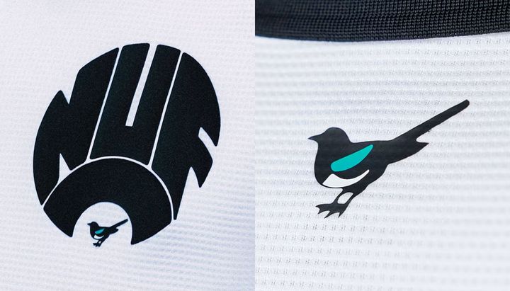 来日のニューカッスル、超レトロな新サードユニフォームを発表！日本での試合でデビューへ