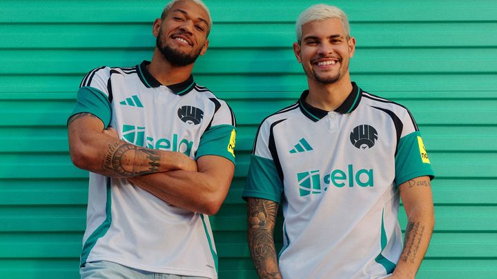 来日のニューカッスル、超レトロな新サードユニフォームを発表！日本での試合でデビューへ