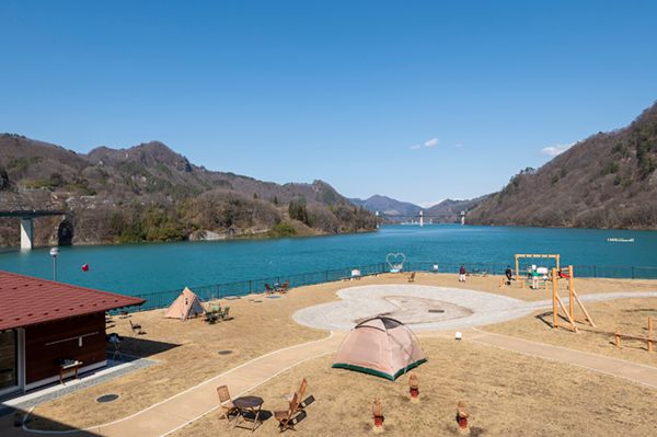 上級キャンパーの1日の過ごし方を取材！ファン急増中の湖畔キャンプ場が最高すぎた