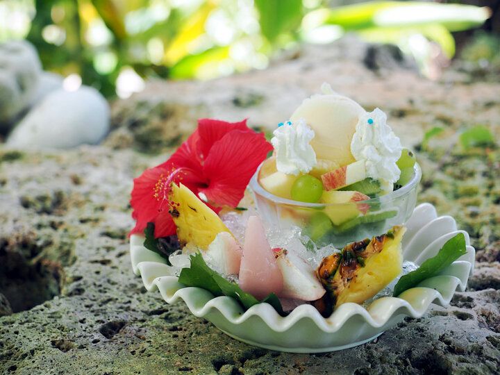 ジャングルに迷い込んだみたい♪ 宮古島の自然豊かな体験工房併設カフェ「カラカラ」