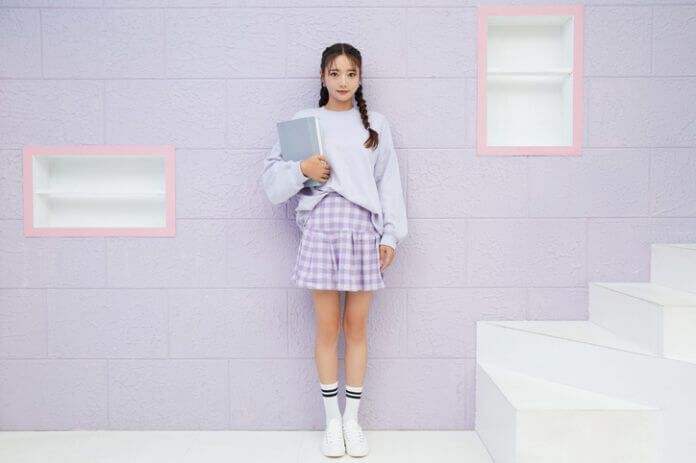 低身長女子はなぜモテる？小さめ女子だから使えるモテテクを調査！