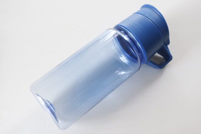 ダイソー ドリンクボトル（取っ手付、400mL、無地） デザイン