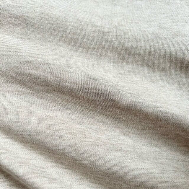 ユニクロクルーネックTの素材感