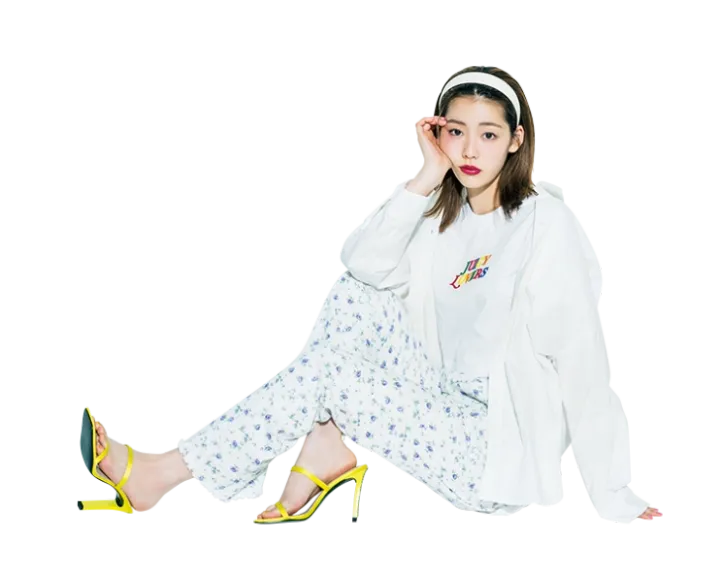 白シャツコーデ