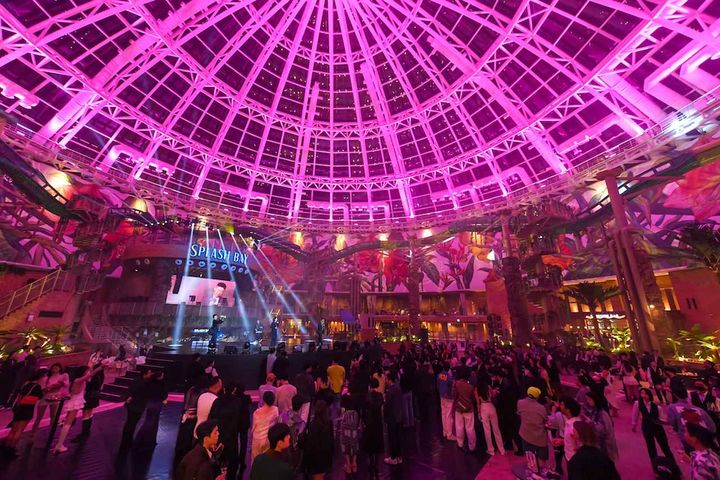 画像: スプラッシュベイ（ナイトタイム）