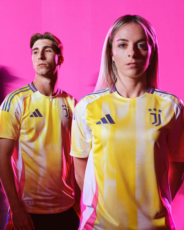 デザインは宇宙！ユヴェントス、2024-25新アウェイユニフォームは「未踏の銀河」を表現