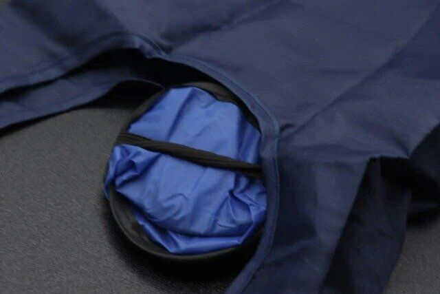 ダイソー 折りたたみうちわ（25cm、ブルー） バックに入れる