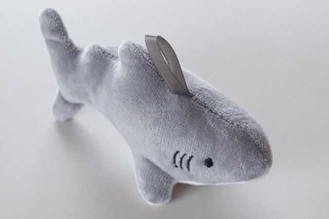 セリア ファブリックオーナメント サメ 大