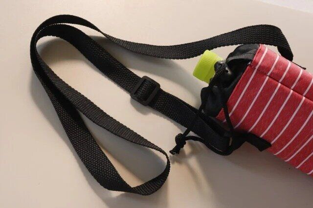 ダイソー ペットボトルホルダー（ボーダー） ストラップの長さ