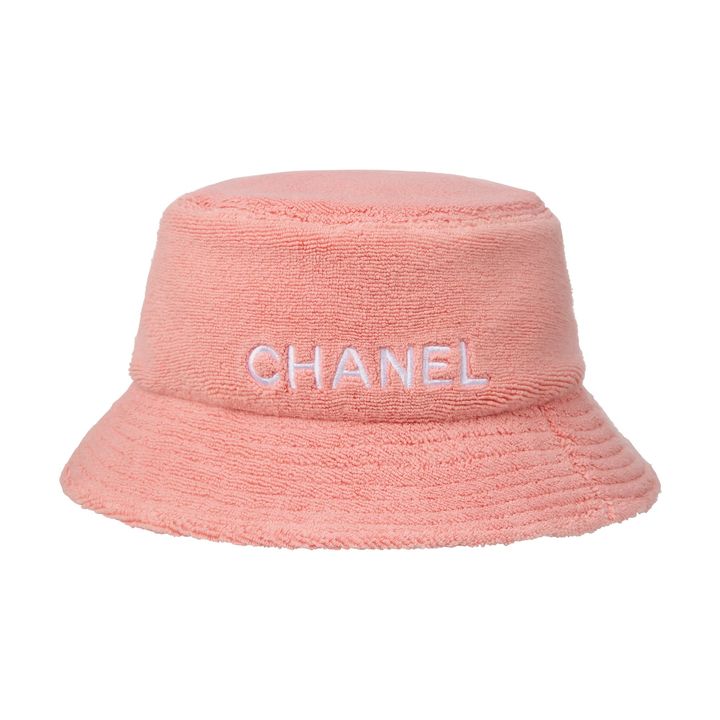 ハット ￥167,200 ※一部ブティックにて展開中／CHANEL（シャネルカスタマーケア）