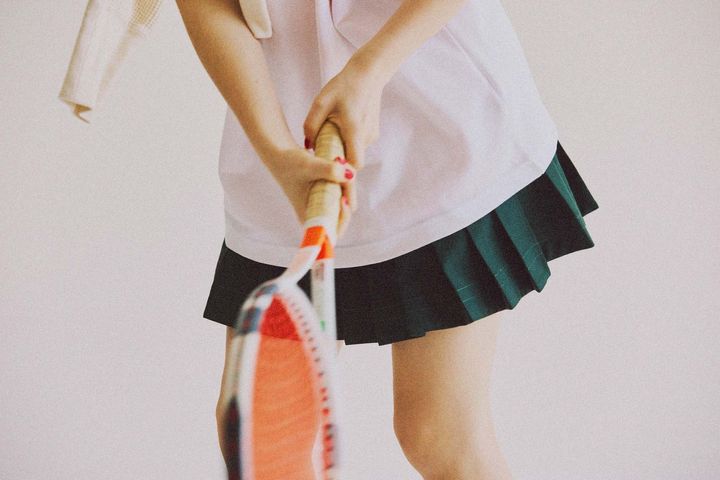 テニススタイルは、ポロシャツをレイヤードしてこなれ感アップ！【オリンピアンを夢見て。】