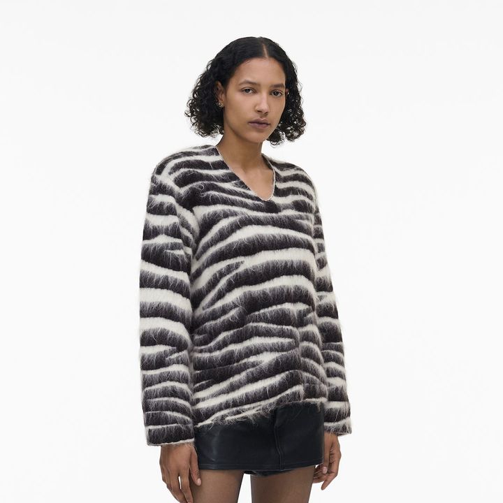 ブラッシュド ゼブラ セーター ¥94,600