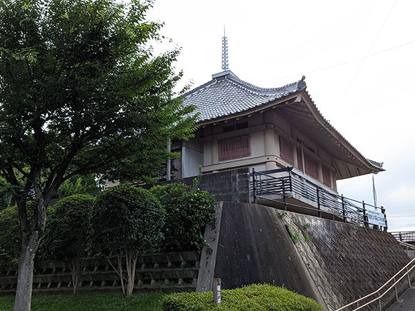 隈磨公のお墓がある場所