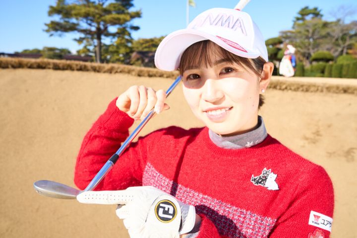 バンカーから簡単に出す方法を女子プロが解説！「ヒール側を…」