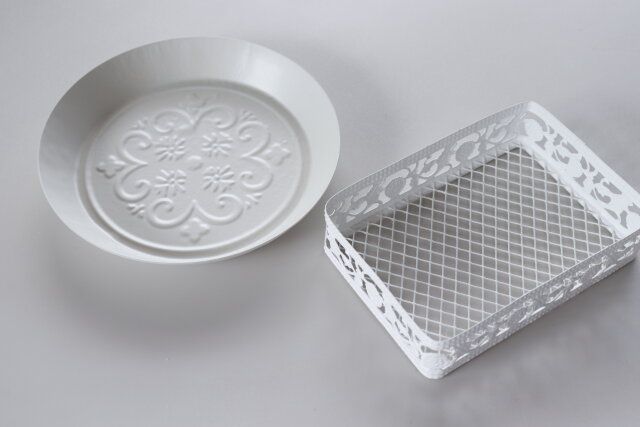 セリア ブリキトレー シャビ― フィール ワイヤートレイ レース柄 S