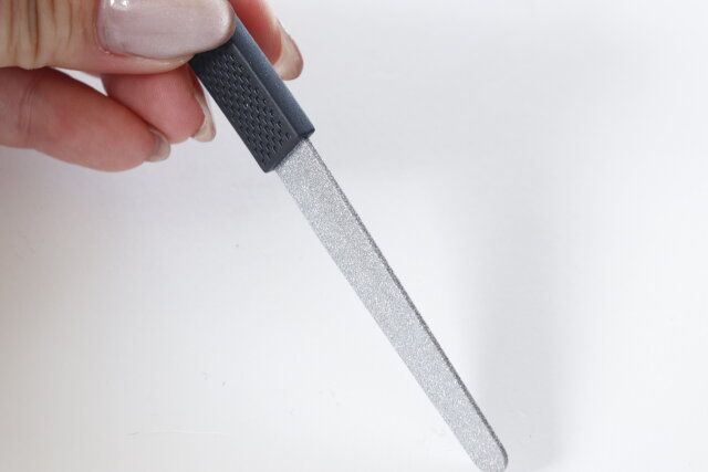 ダイソー ミニスチールネイルファイル 厚み