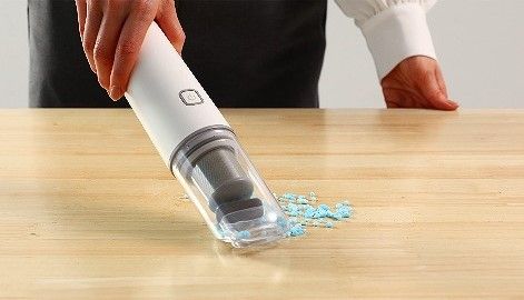 テーブルの掃除