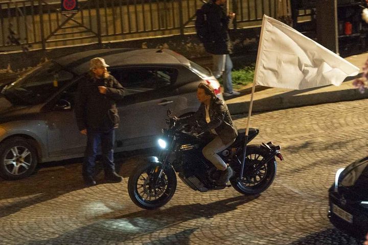 画像2: トム・クルーズがオリンピック閉会式でスタントを披露？